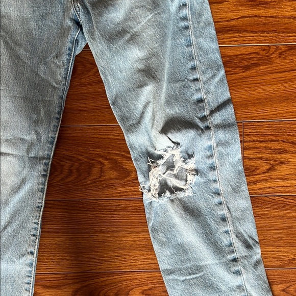 Levi’s Women “Wedgie Straight” Light Blue Distressed Jeans - Picture 3 of 12